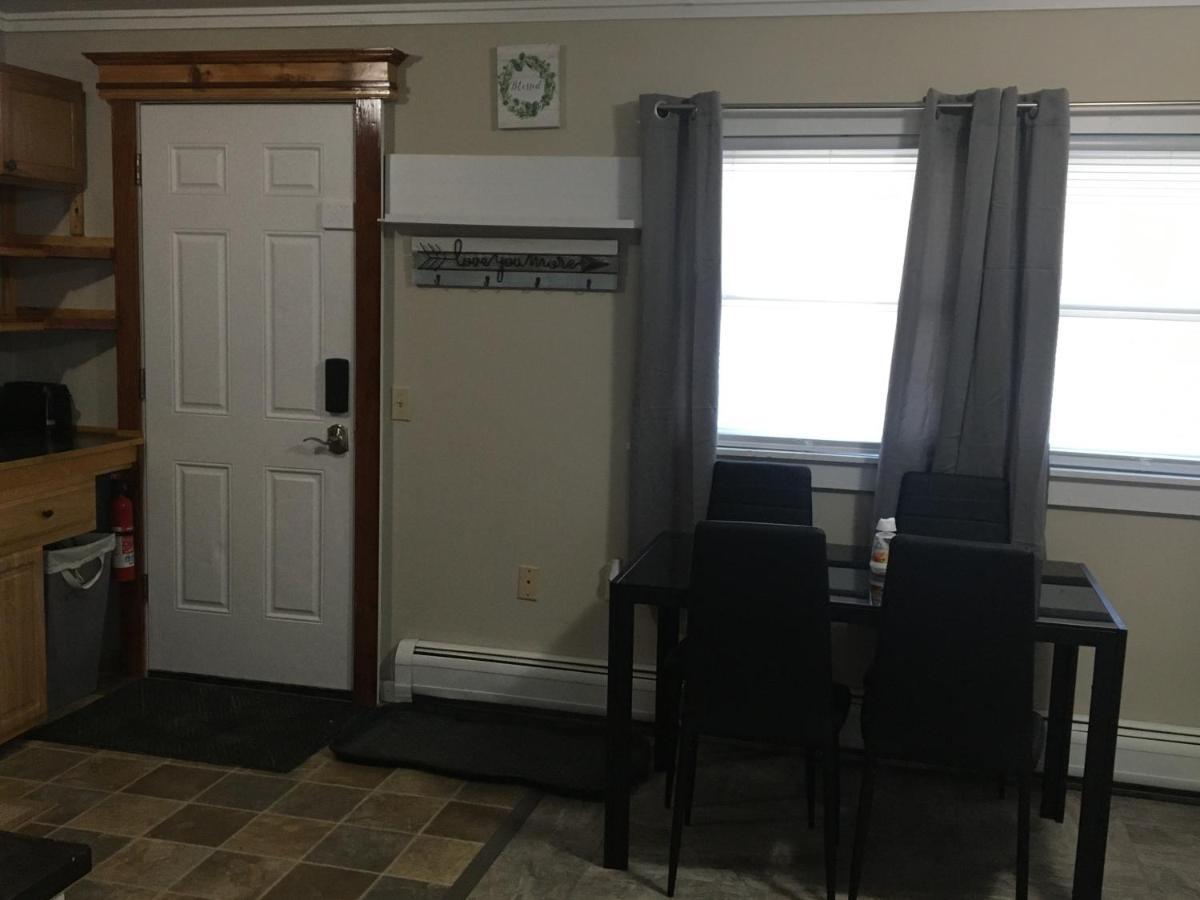 Just Like Being At Home- Newly Renovated Unit North Troy Exterior photo