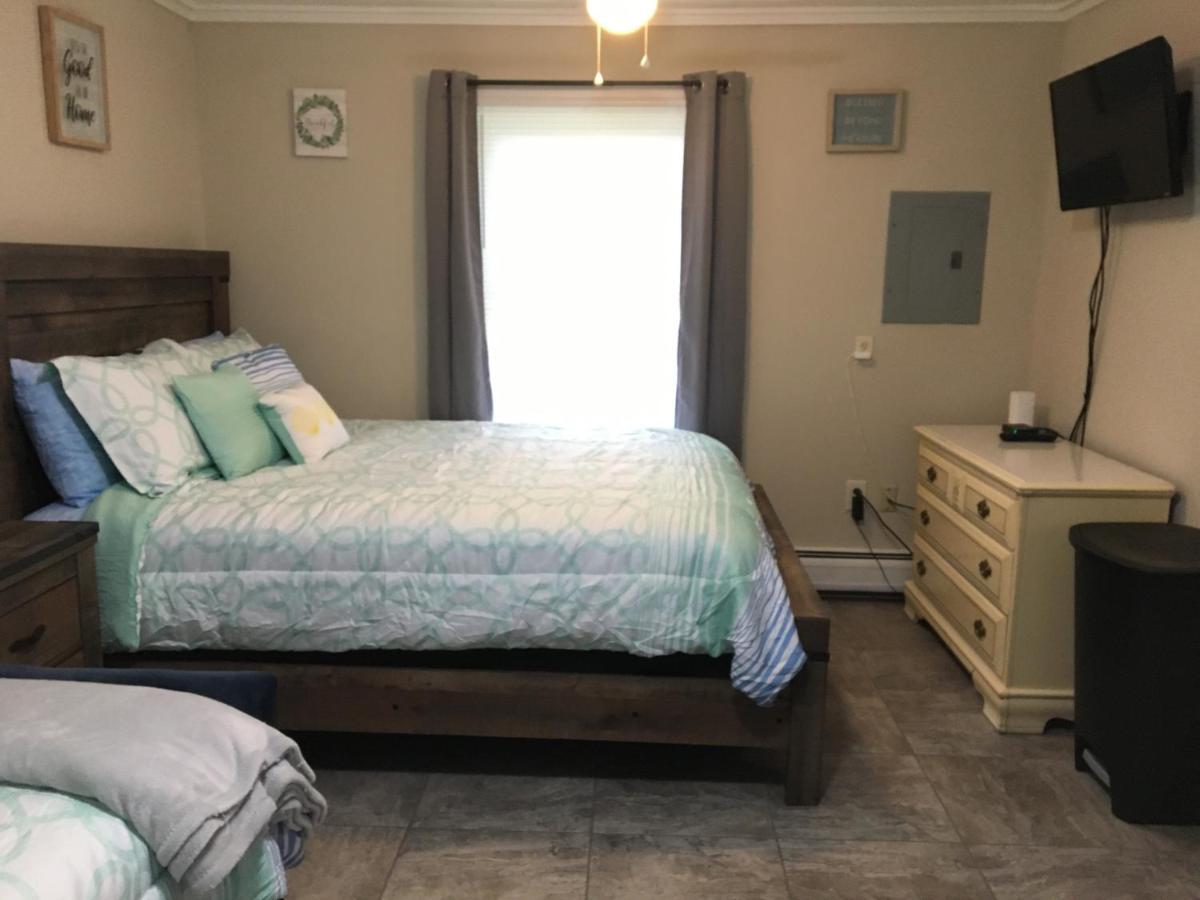 Just Like Being At Home- Newly Renovated Unit North Troy Exterior photo